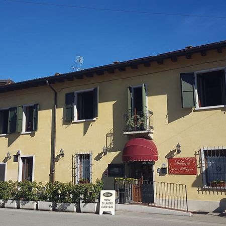 Al Borgo Alloggi Дезенцано-дель-Гарда Экстерьер фото