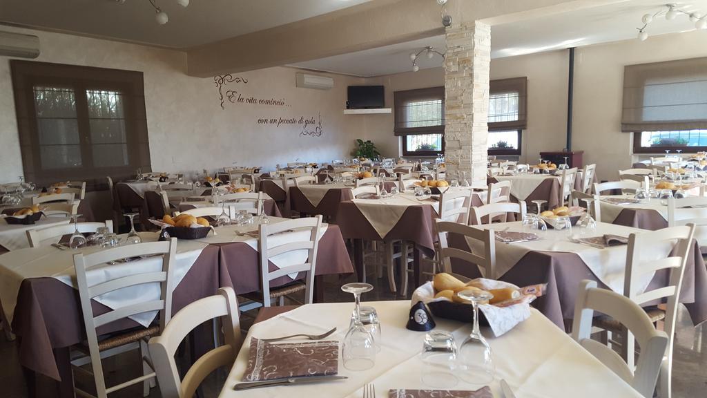 Al Borgo Alloggi Дезенцано-дель-Гарда Экстерьер фото